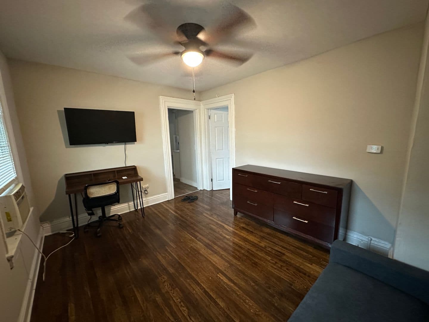 Rochester Apartment: 58-60 Woodlawn St