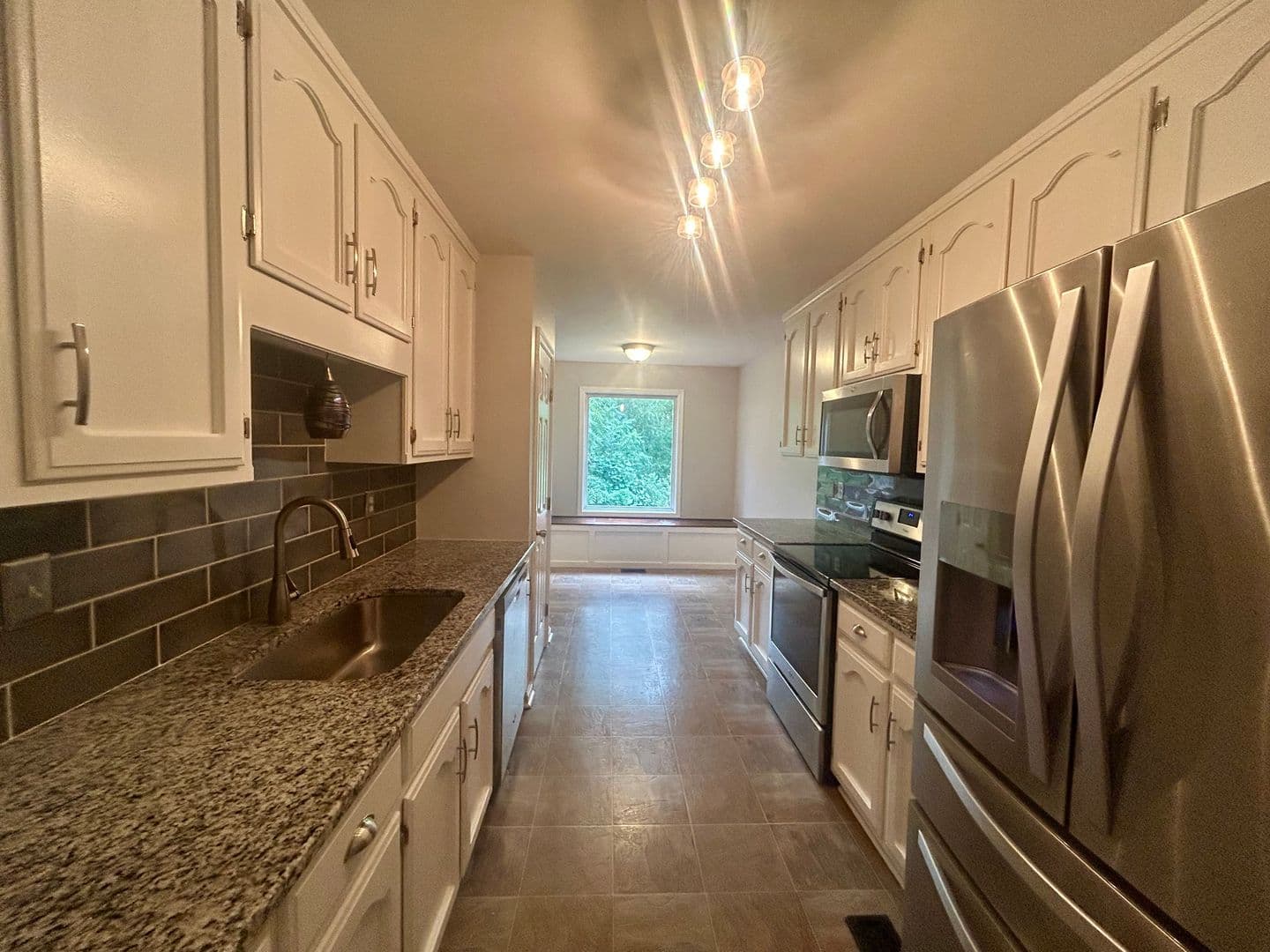 Madison House: 12594 Hutchins Circle