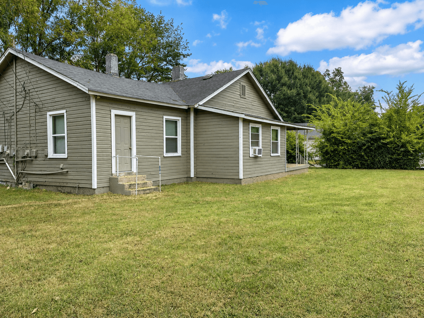 Huntsville House: 3506 Emm Ell St.