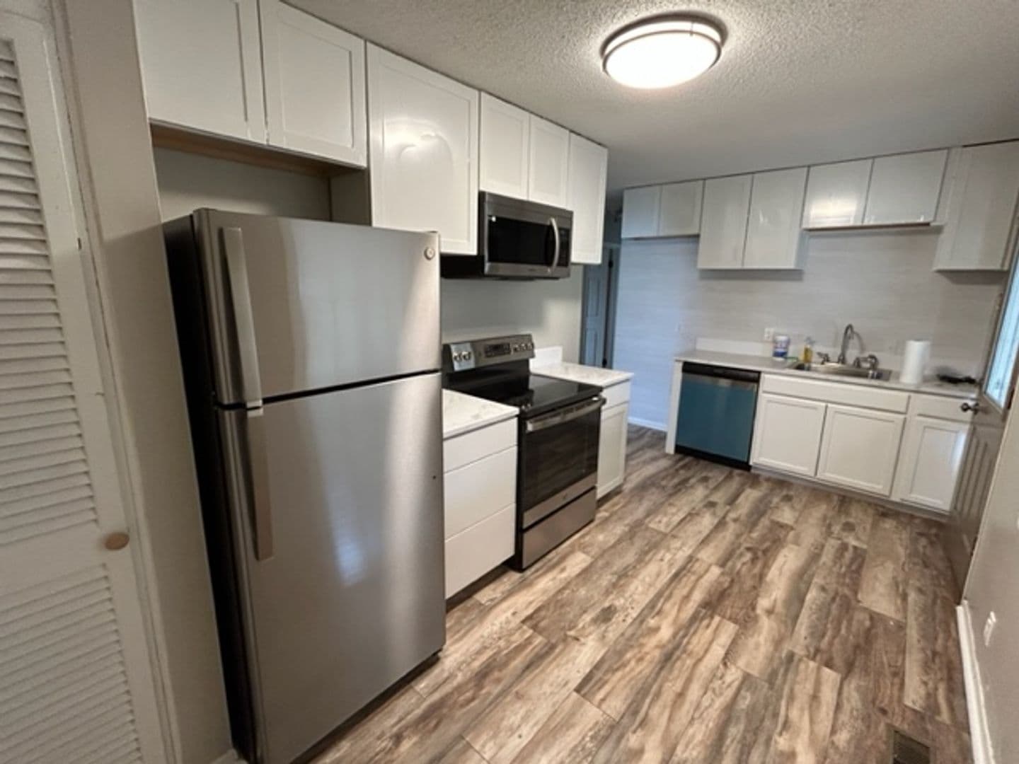 Huntsville House: 613 Royal Oak Dr NW