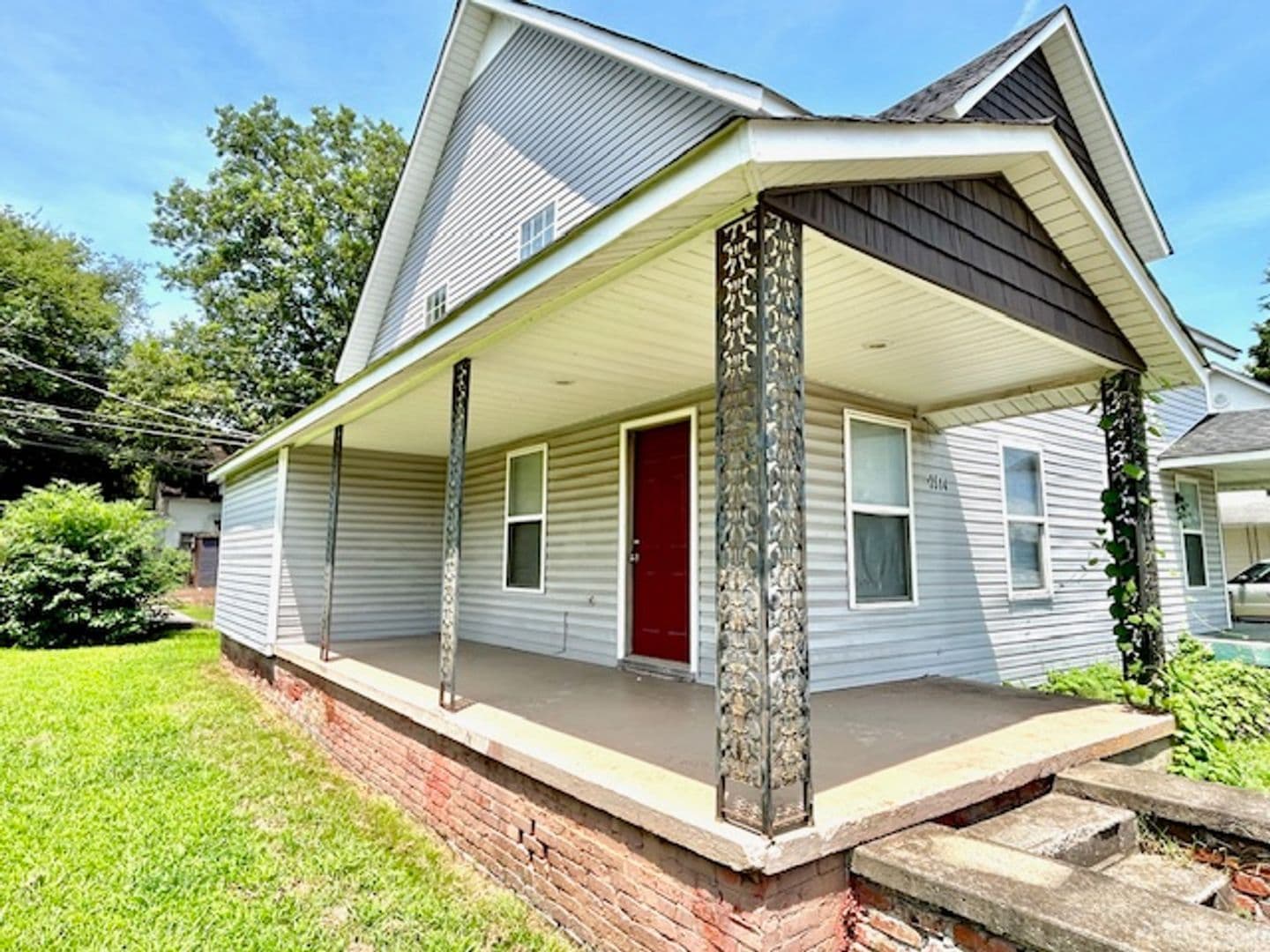 Huntsville House: 3512 Triana Blvd