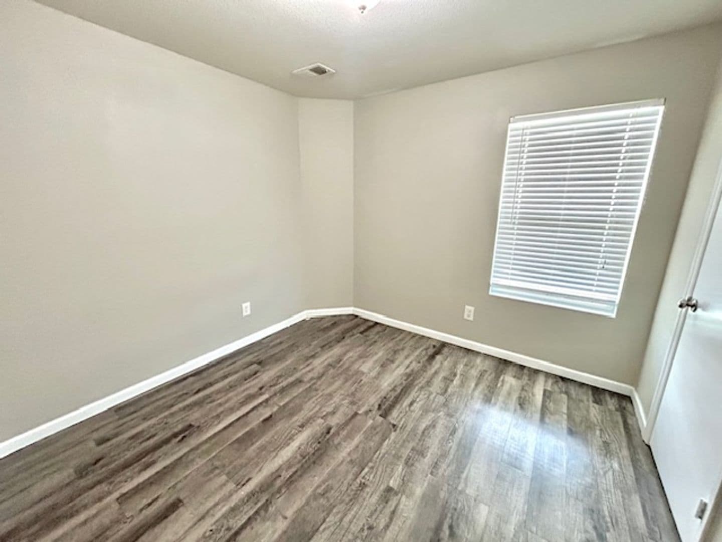 Huntsville House: 228 Dormont Dr. NE