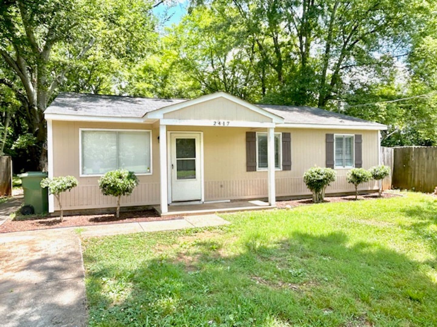Huntsville House: 2417 Mount Vernon Road