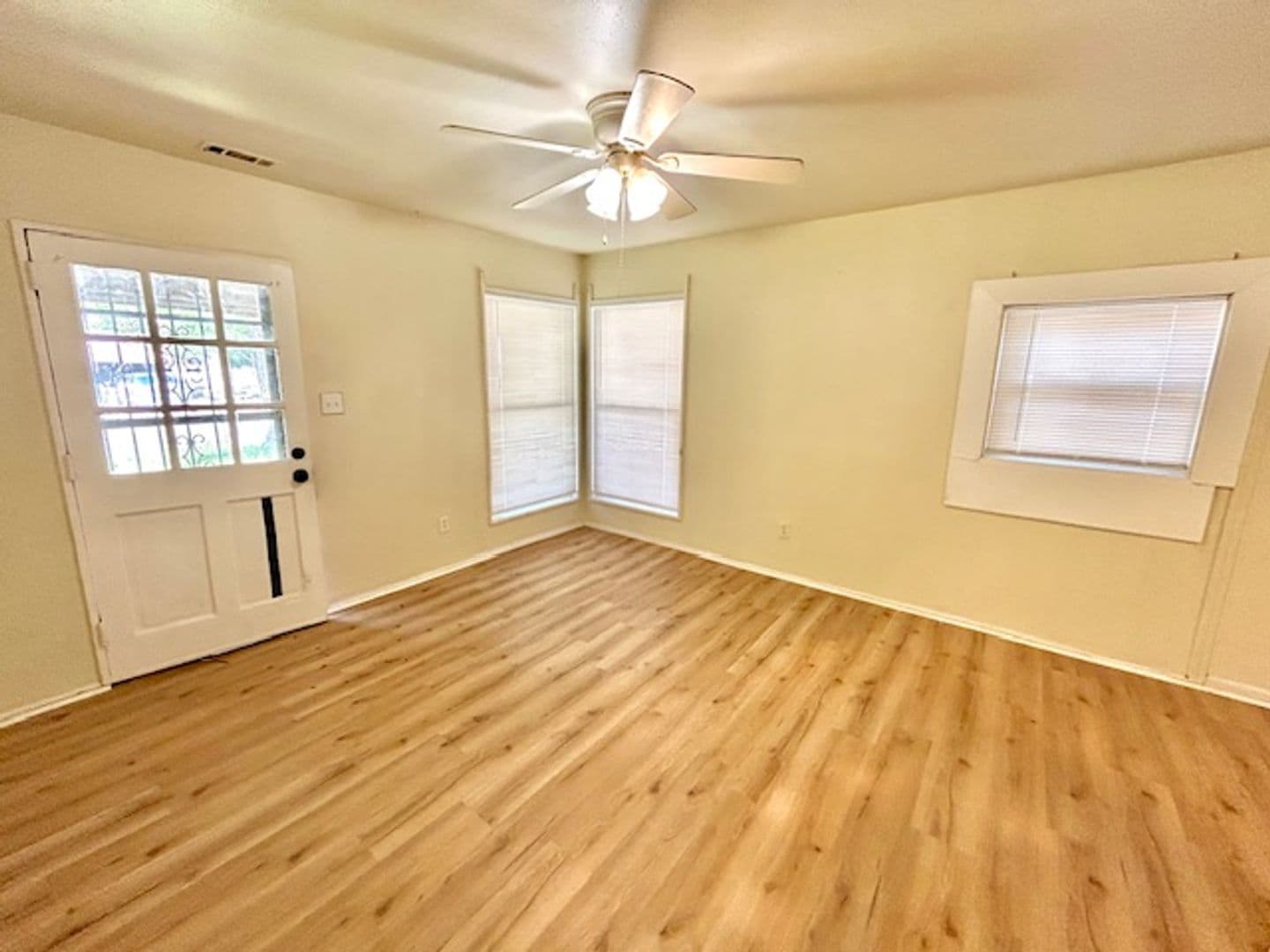 Huntsville House: 2433 Shepard Drive
