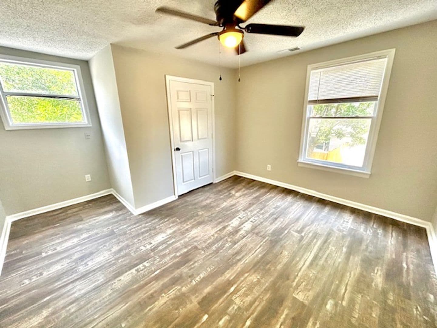 Huntsville House: 3512 Triana Blvd