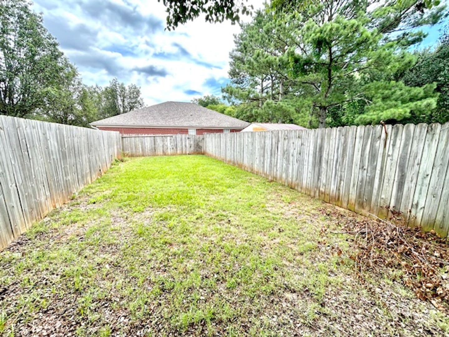 Madison House: 119 Crescent Cir