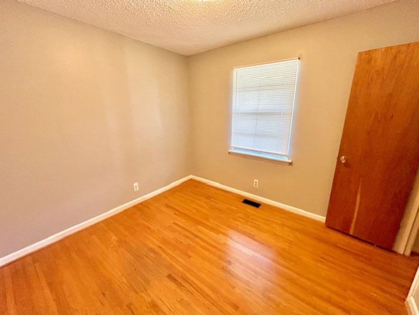Huntsville House: 1709 Morningside Drive NW