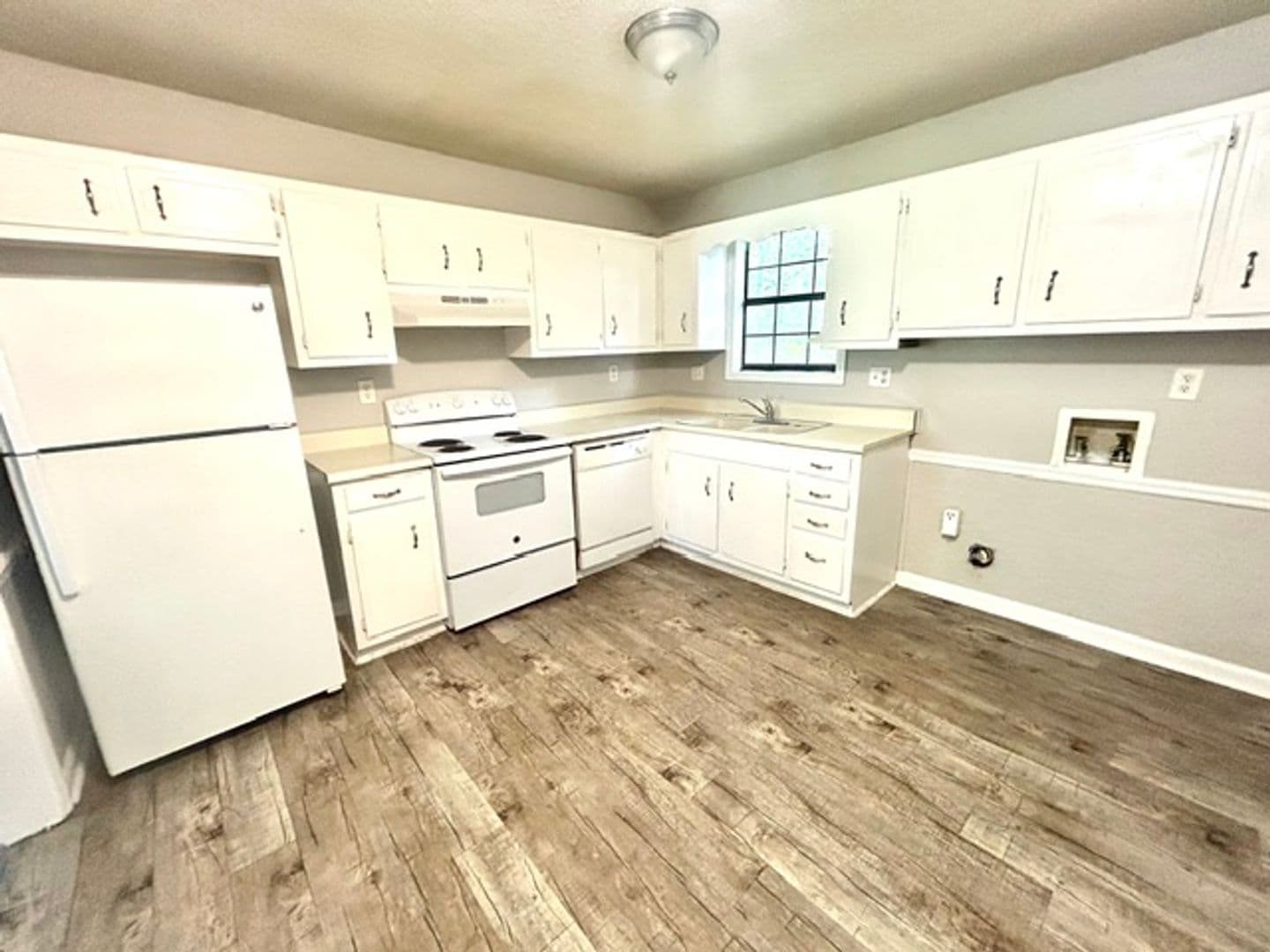 Huntsville Apartment: 1216 1/2 Stevens Ave
