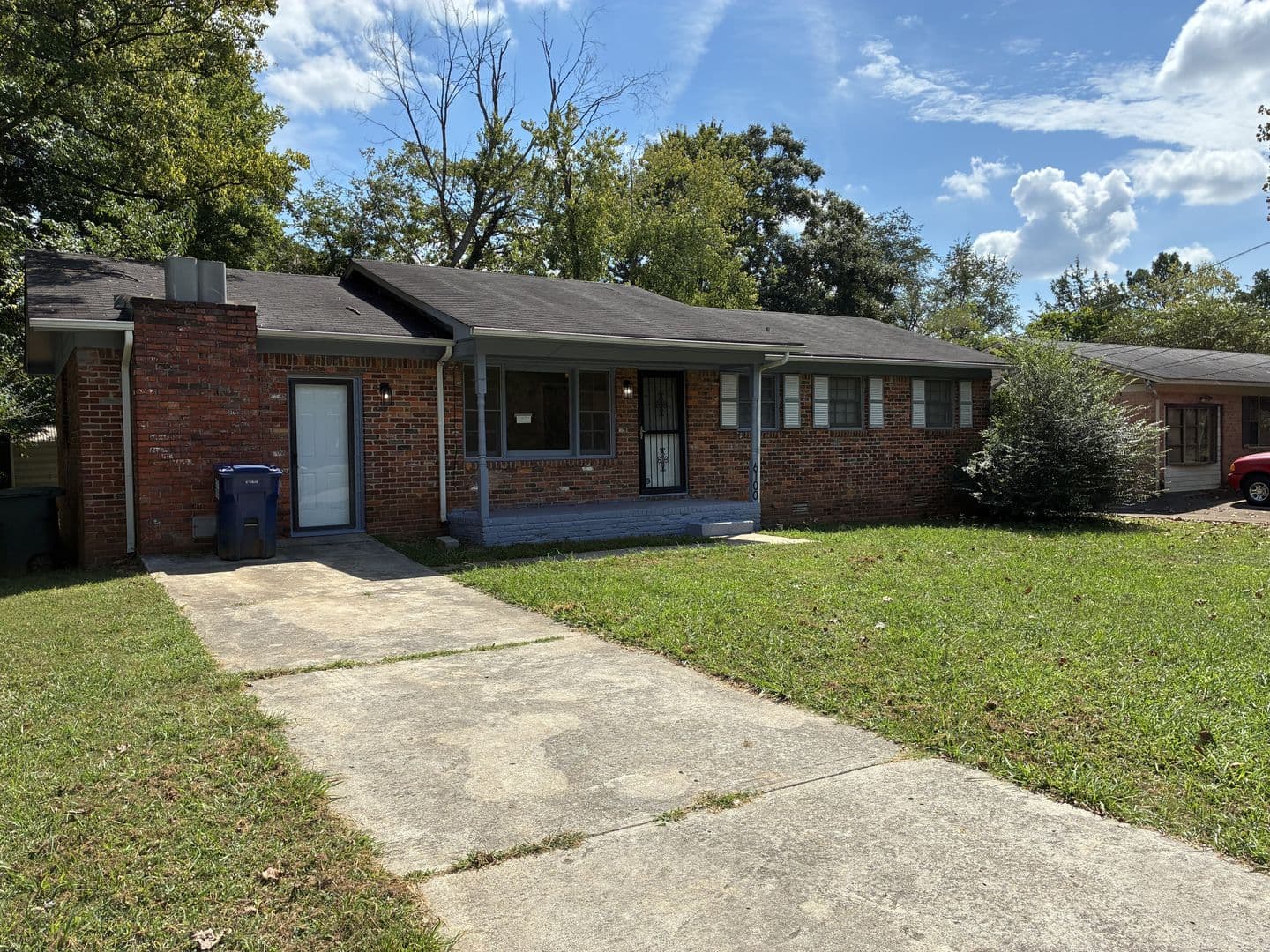 Huntsville House: 6100 Colfax Road