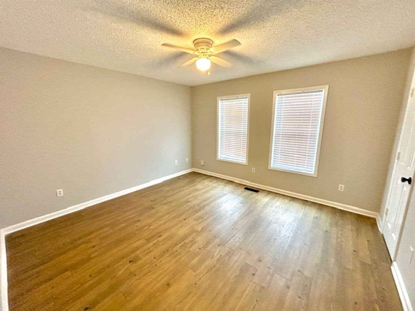 Madison House: 119 Crescent Cir