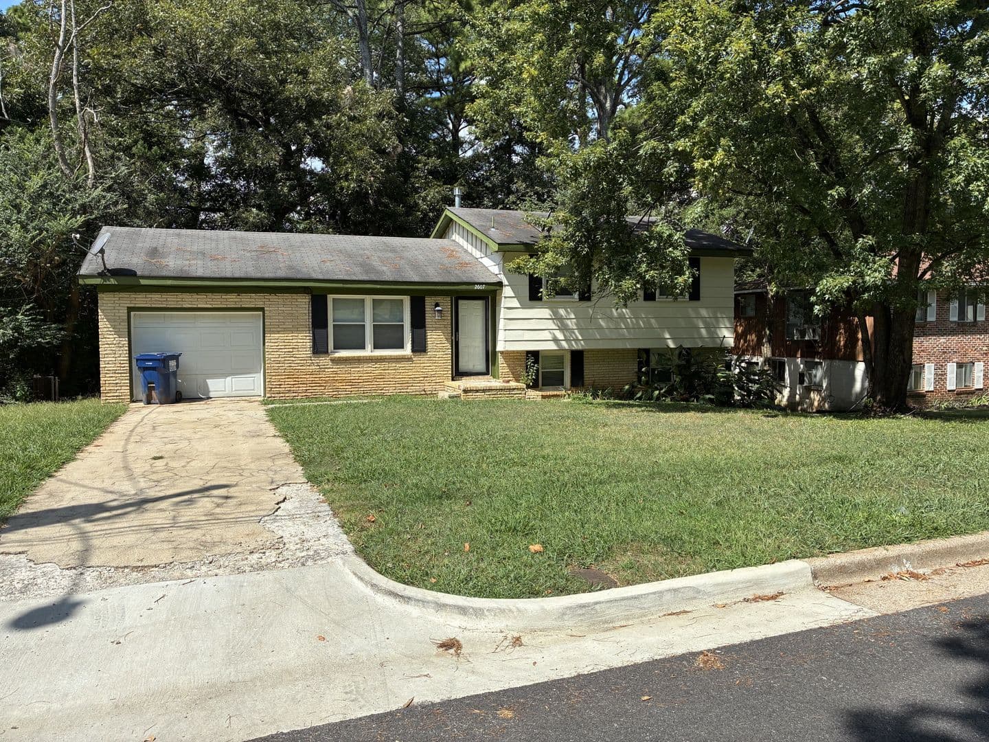 Huntsville House: 2607 Bonnie View Drive