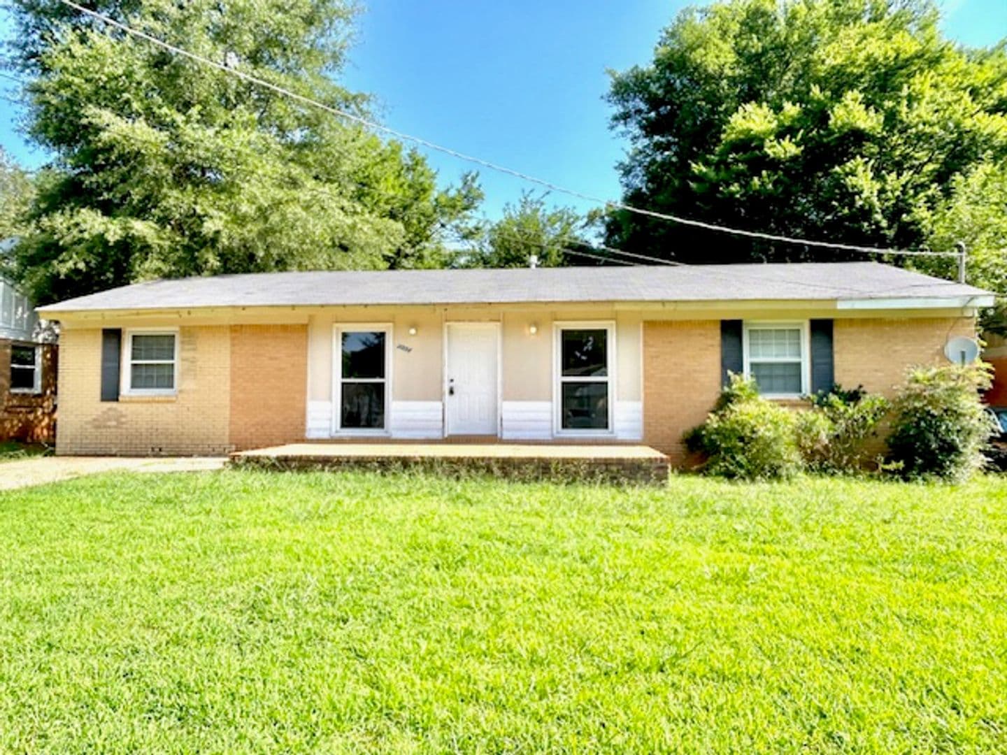 Huntsville House: 3004 Belafonte Ave NW