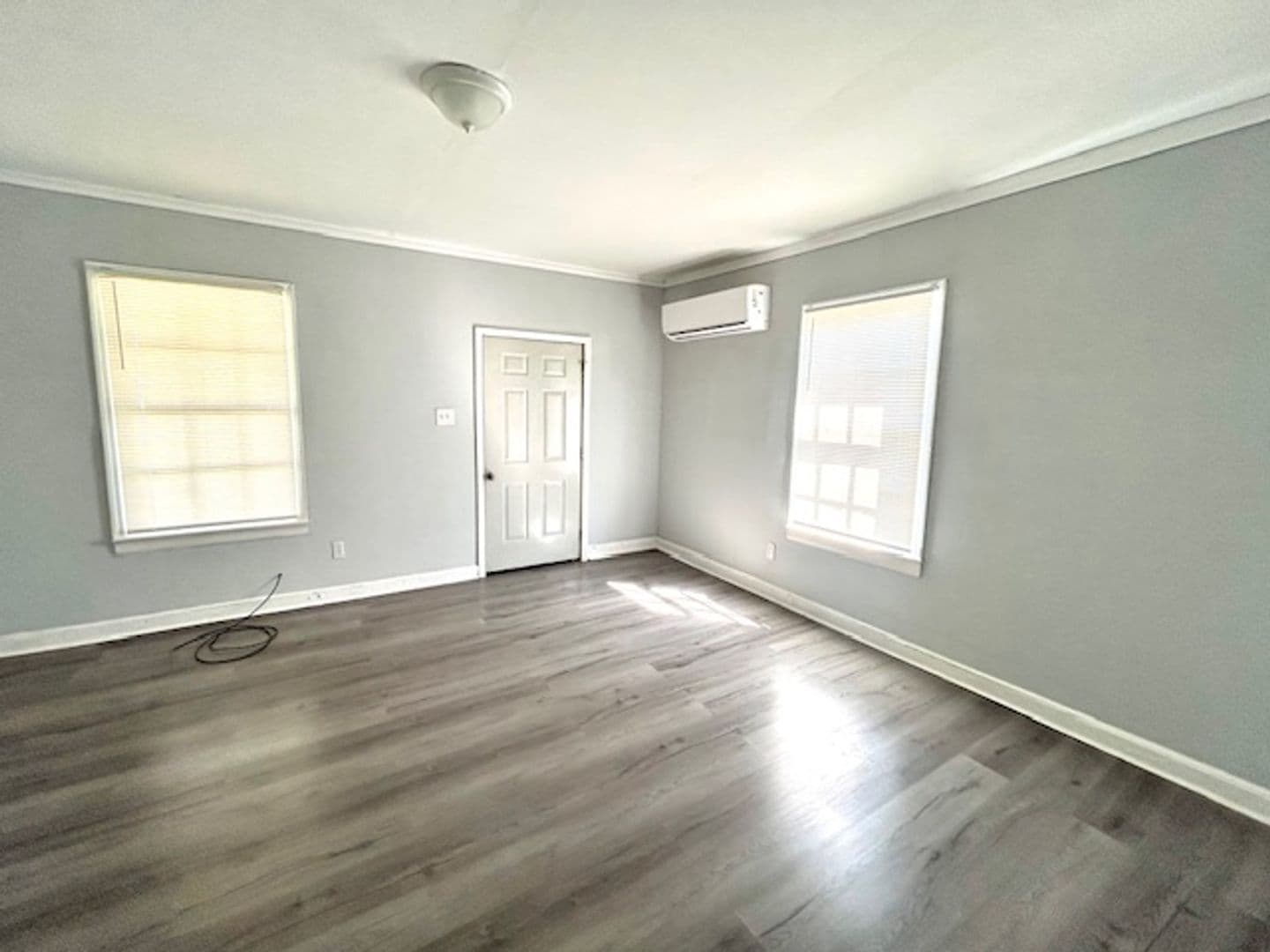 Huntsville House: 3612 Fairview St