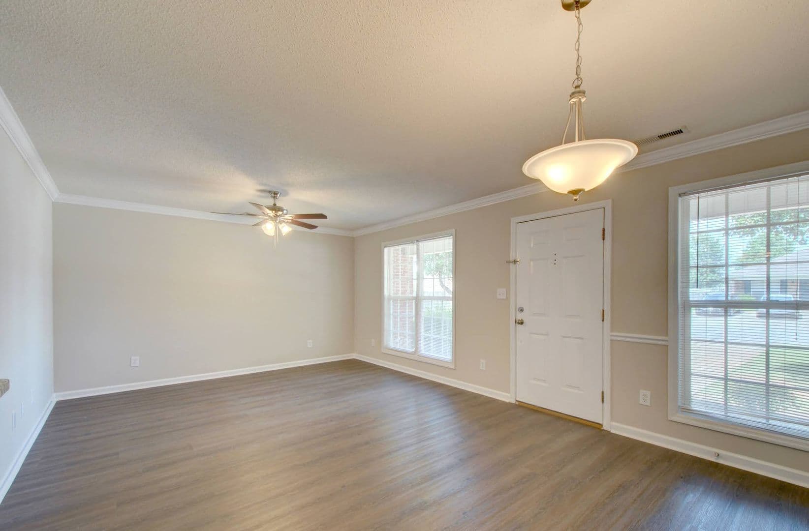 Madison Apartment: 126 Railroad Ridge Road