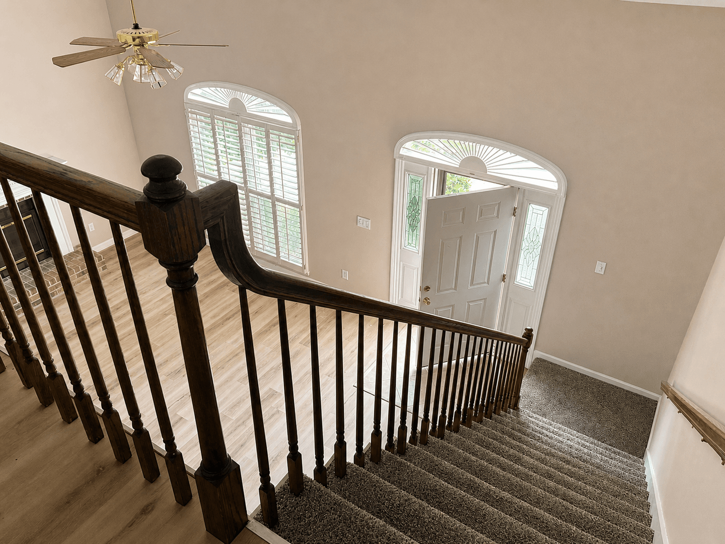 Madison House: 245 West Lake Circle