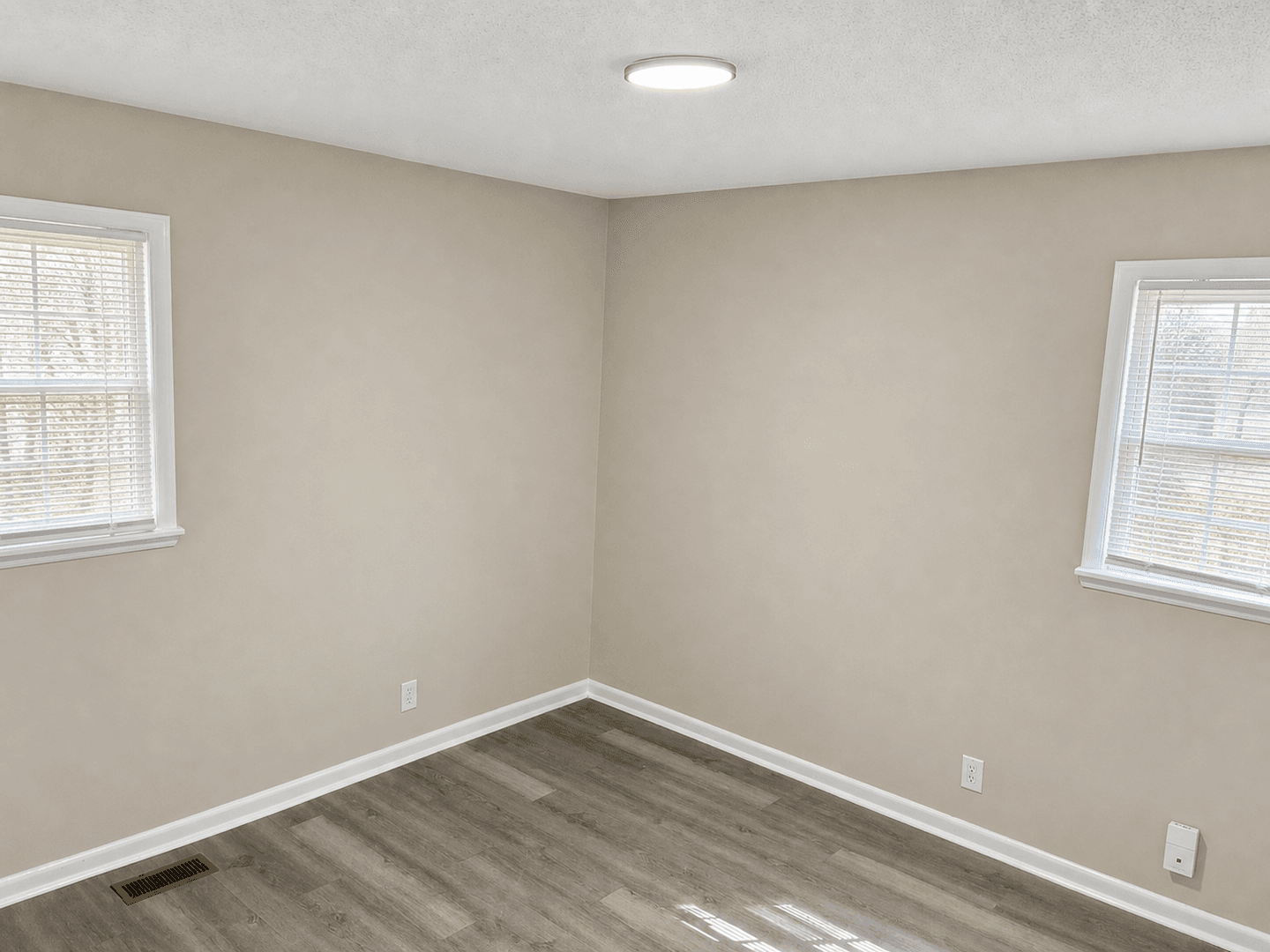 Huntsville House: 6100 Colfax Road