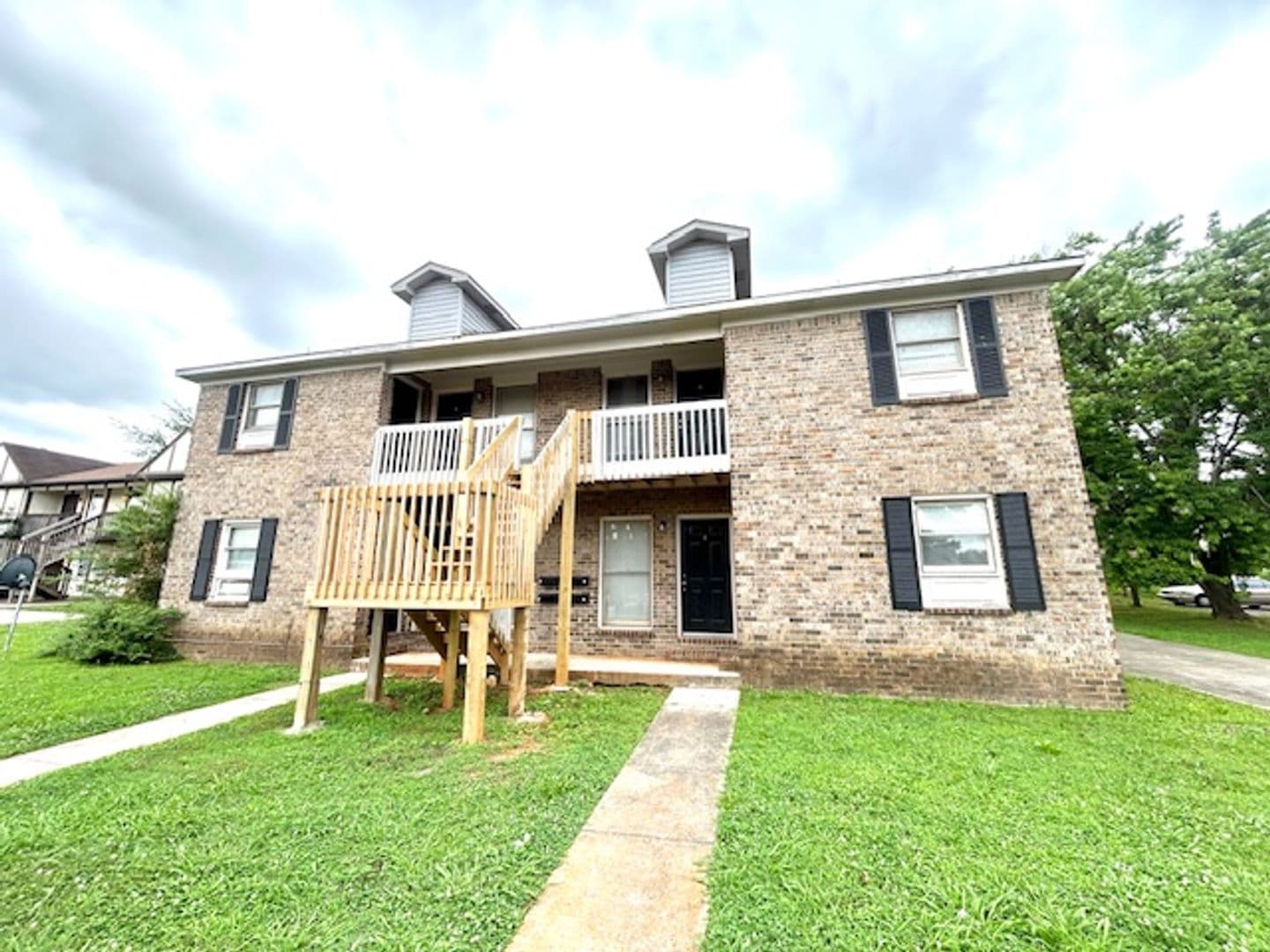 Huntsville Apartment: 1506 Medland Road