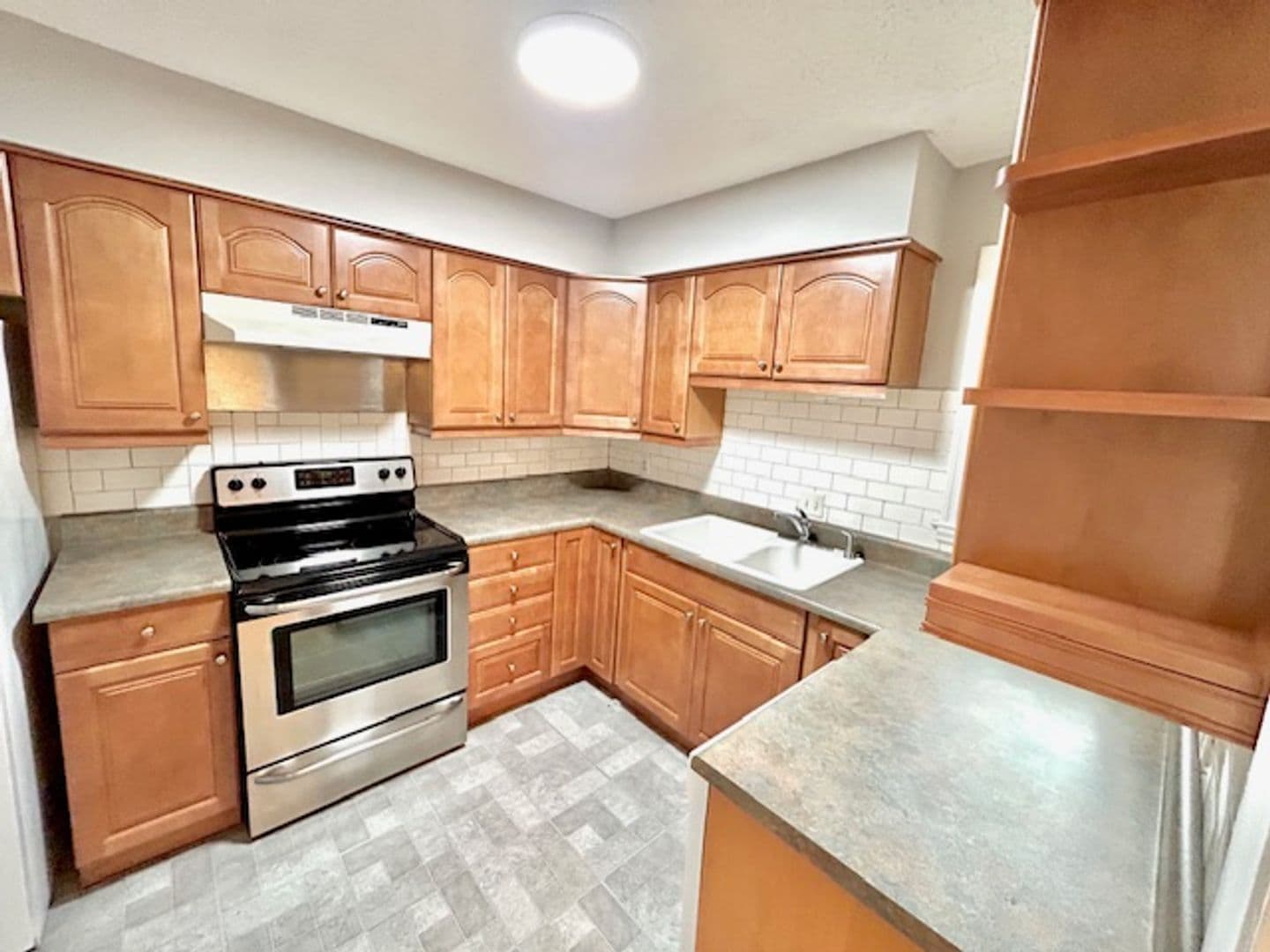 Madison House: 119 Crescent Cir
