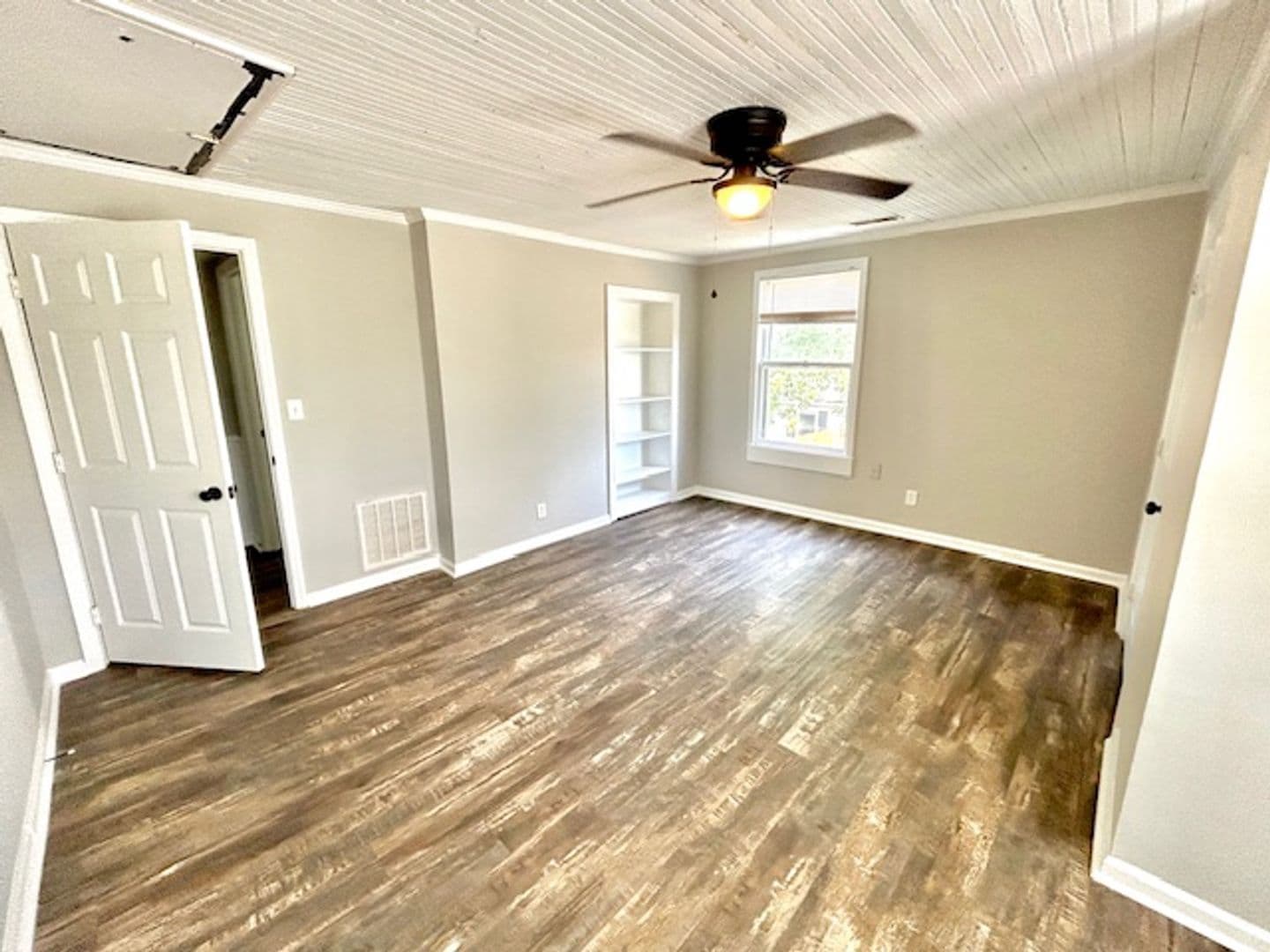 Huntsville House: 3512 Triana Blvd