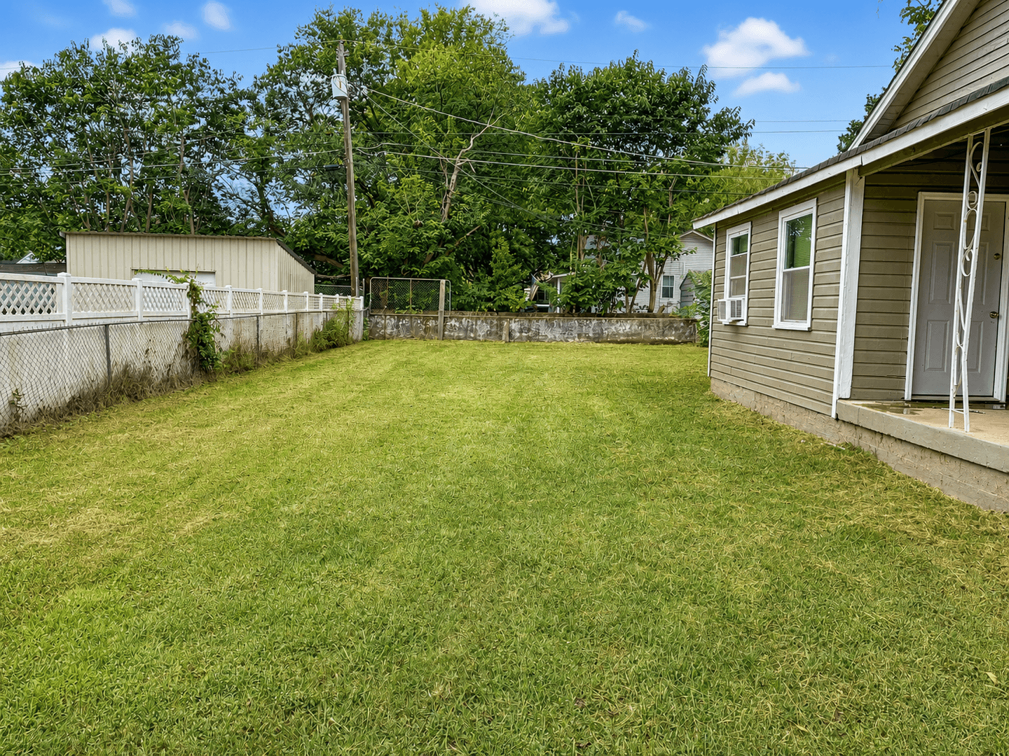 Huntsville House: 3506 Emm Ell St.