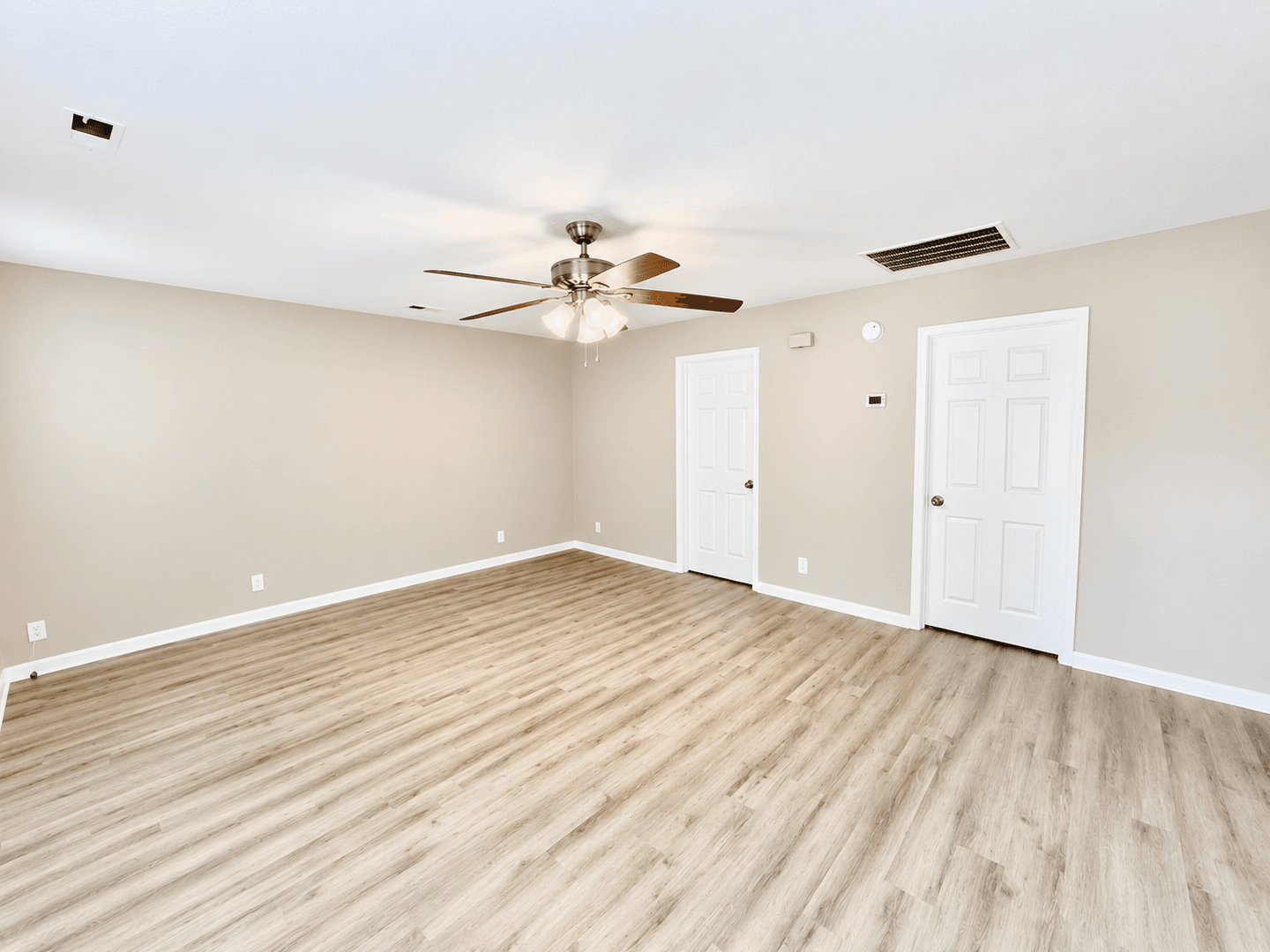 Huntsville House: 4304 Chalet Cir