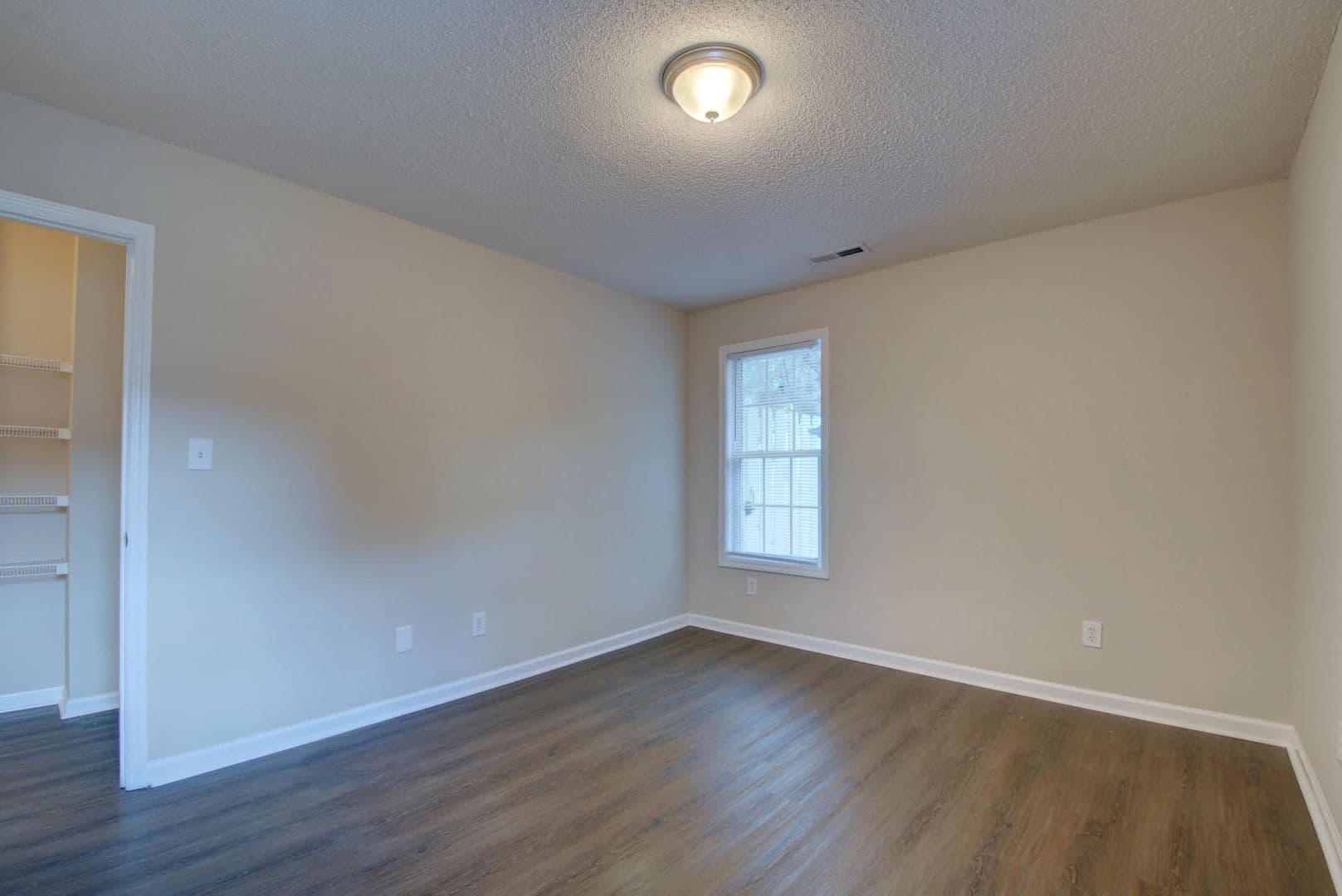 Madison Apartment: 126 Railroad Ridge Road