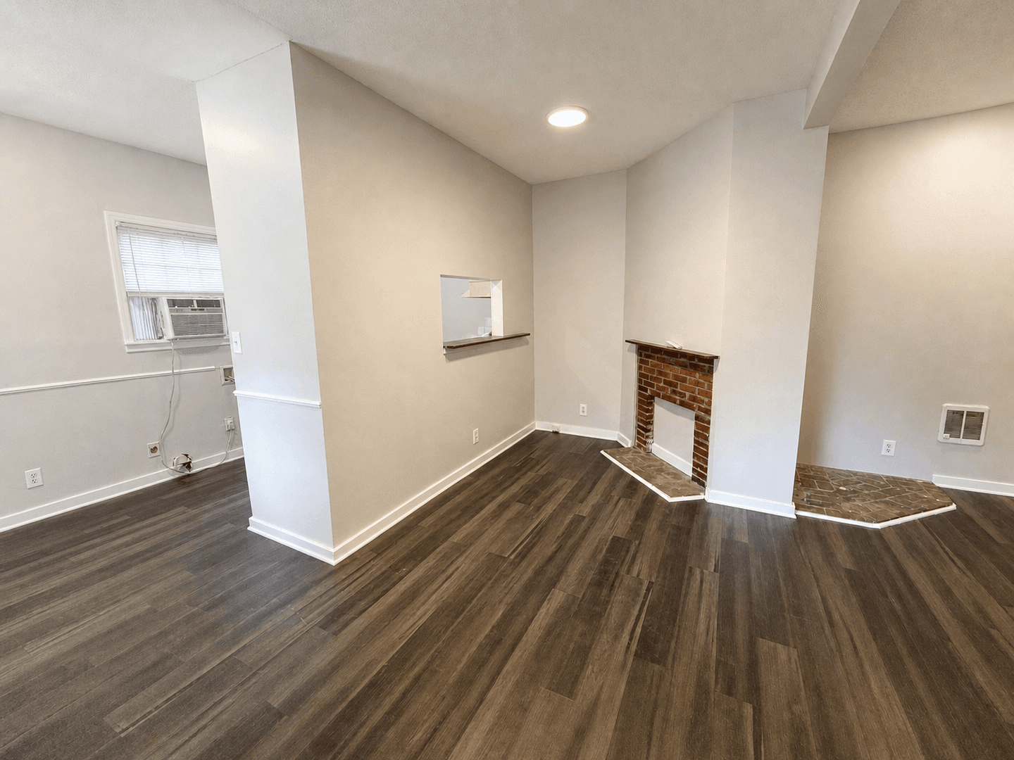 Huntsville Apartment: 3701 Grote St