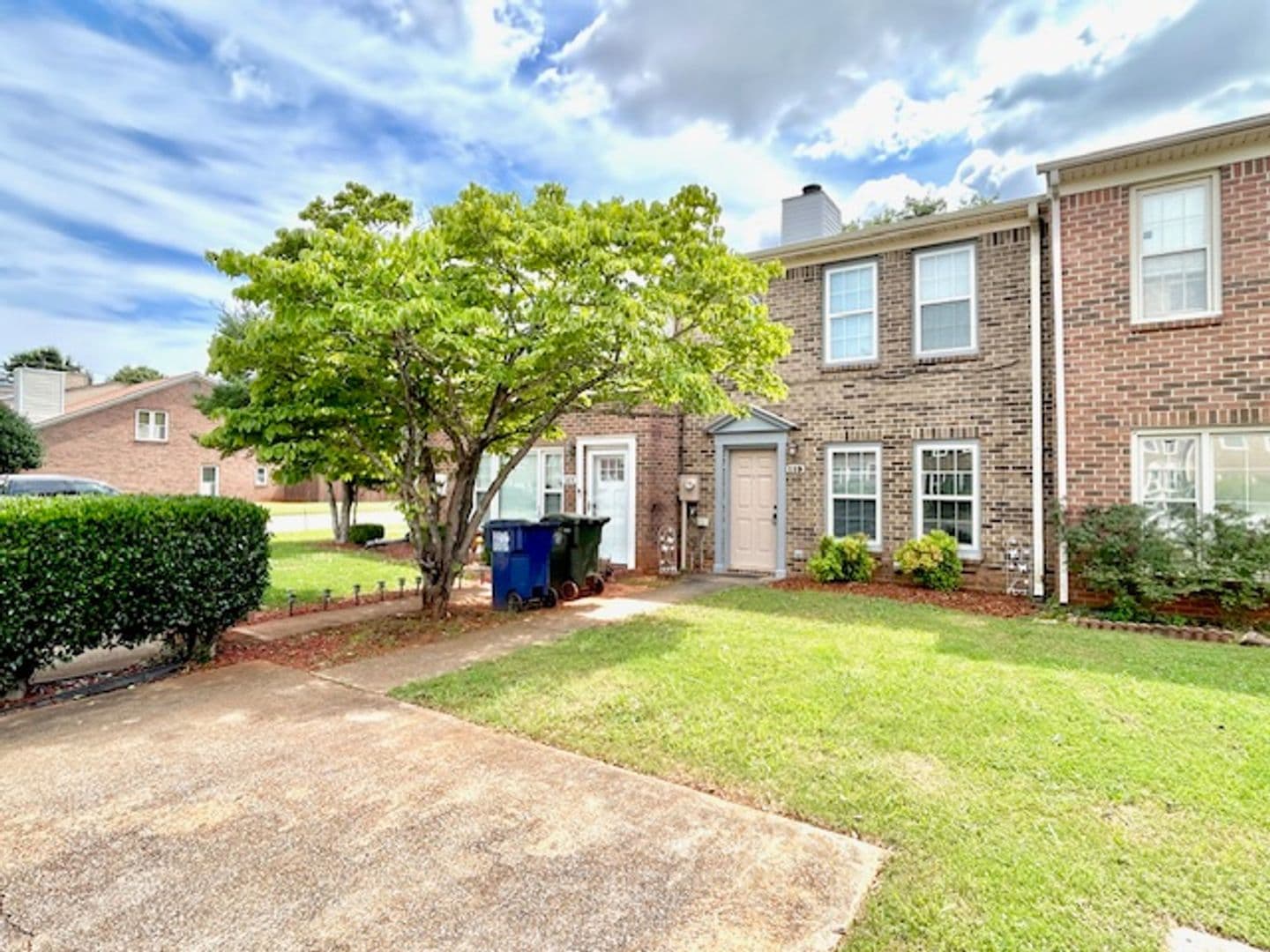 Madison House: 119 Crescent Cir