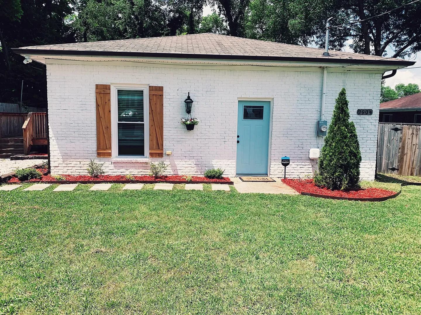 Huntsville House: 2904 6th Ave SW