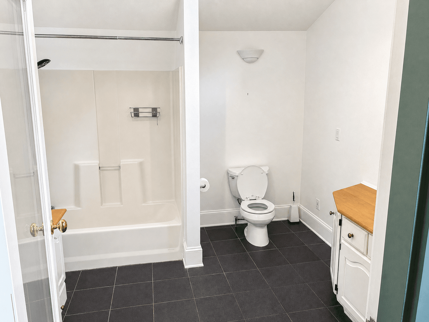 Huntsville House: 801 Stevens Ave NE
