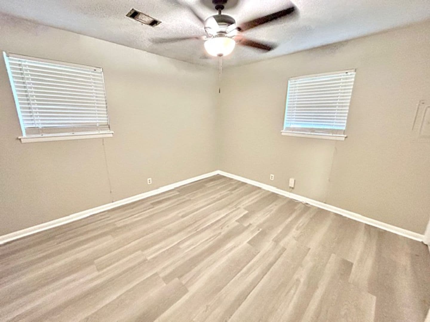 Huntsville House: 3305 E. Tucker Drive NW