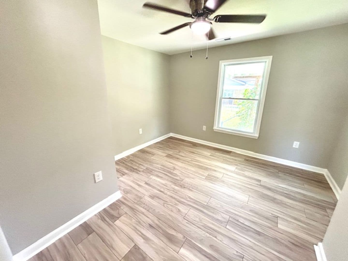 Huntsville House: 2911 Meridian St N