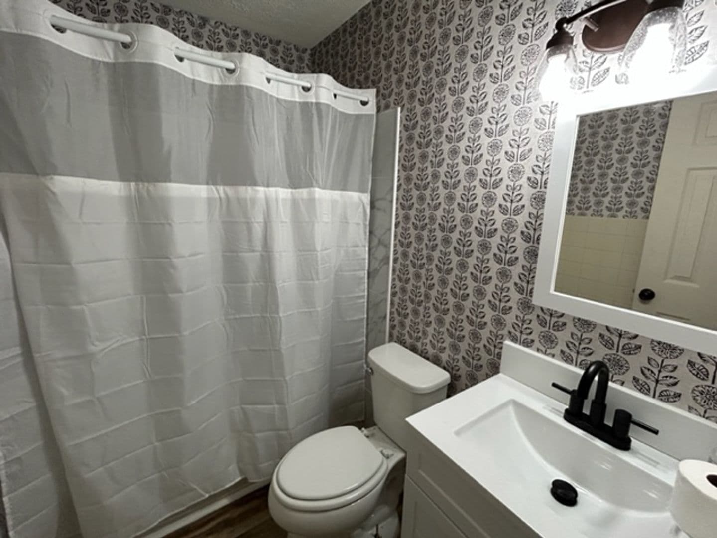 Huntsville House: 613 Royal Oak Dr NW