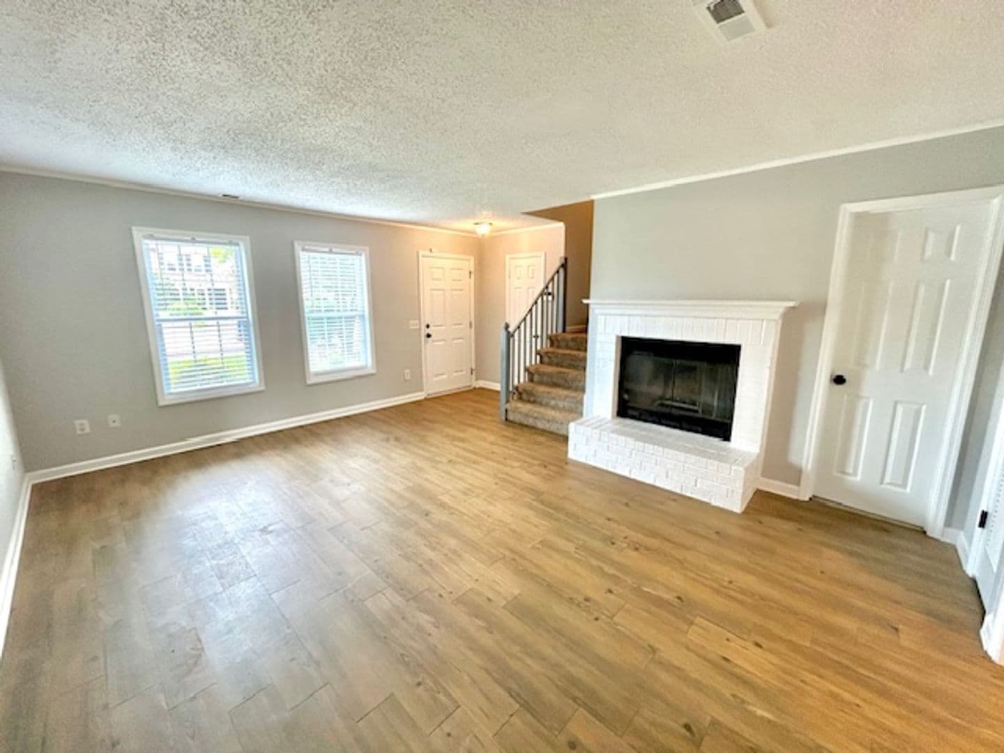 Madison House: 119 Crescent Cir