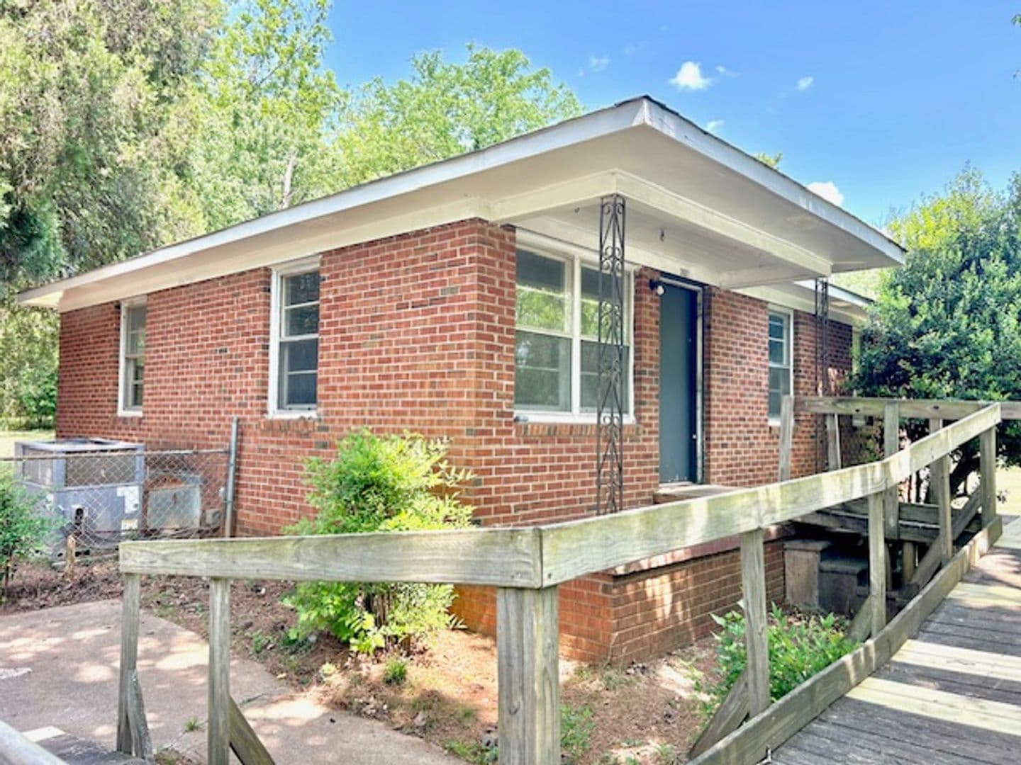 Huntsville House: 3601 Fay Street