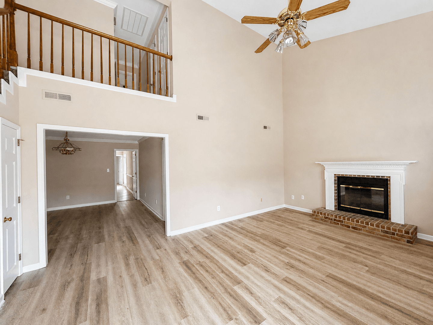Madison House: 245 West Lake Circle