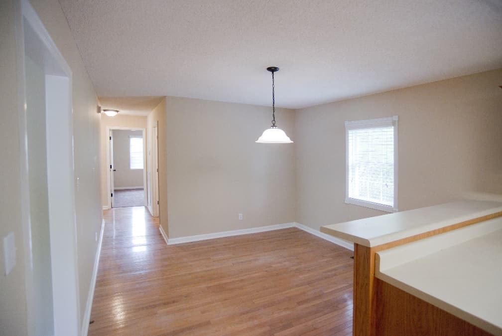 Brownsboro House: 184 H Mitchell Drive