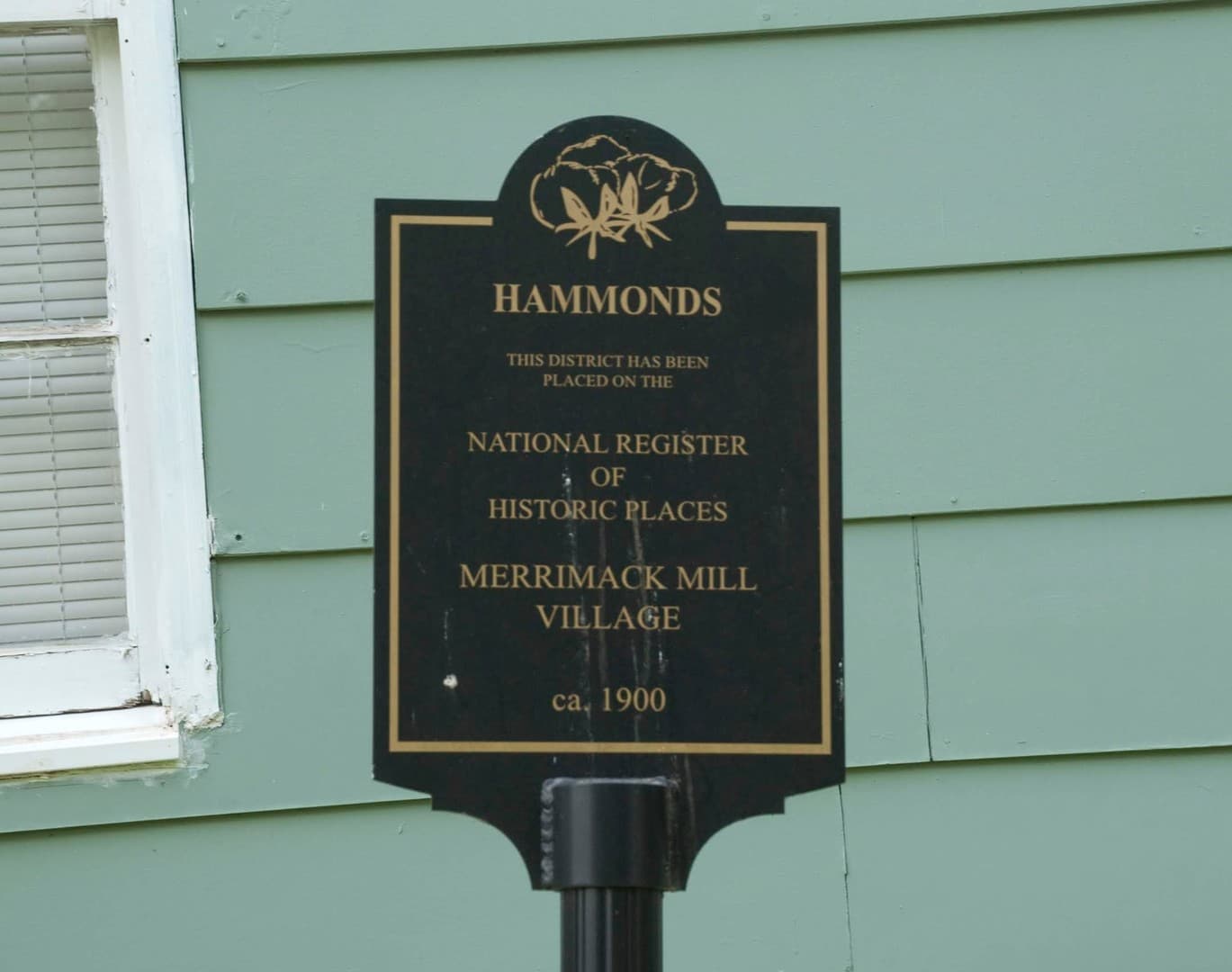 Huntsville House: 3308 Bradley St.