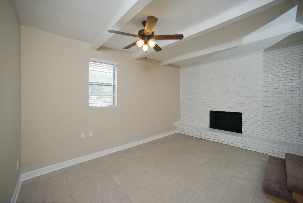 Brownsboro House: 184 H Mitchell Drive