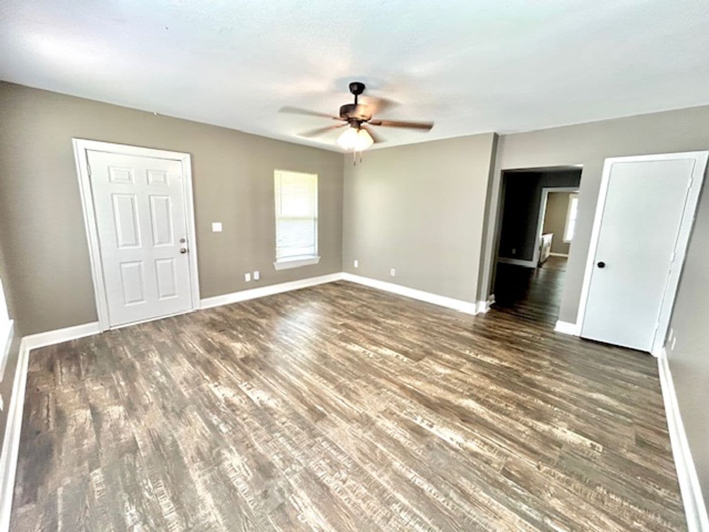 Huntsville House: 3514 Triana Blvd