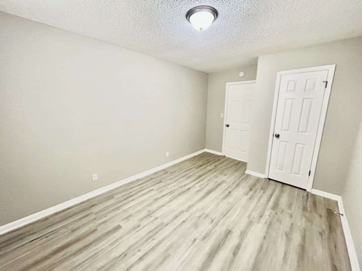 Huntsville House: 4304 Chalet Cir