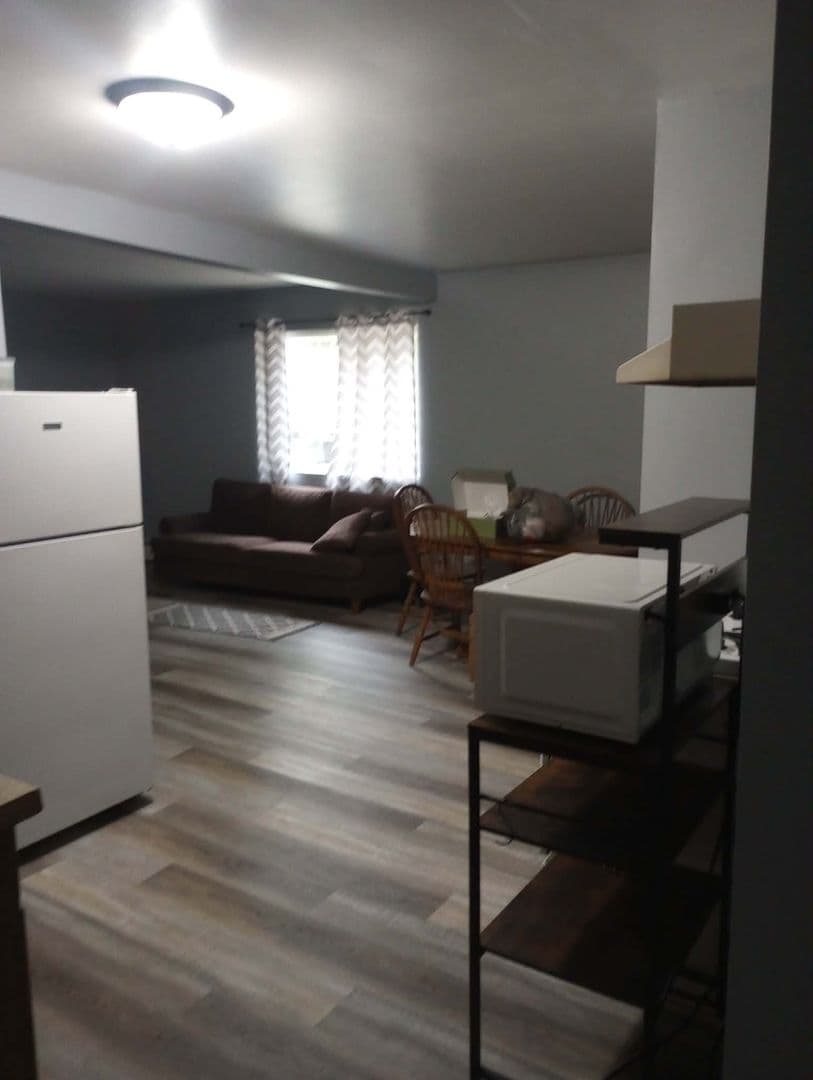 Menominee Apartment: 1005 41st Ave