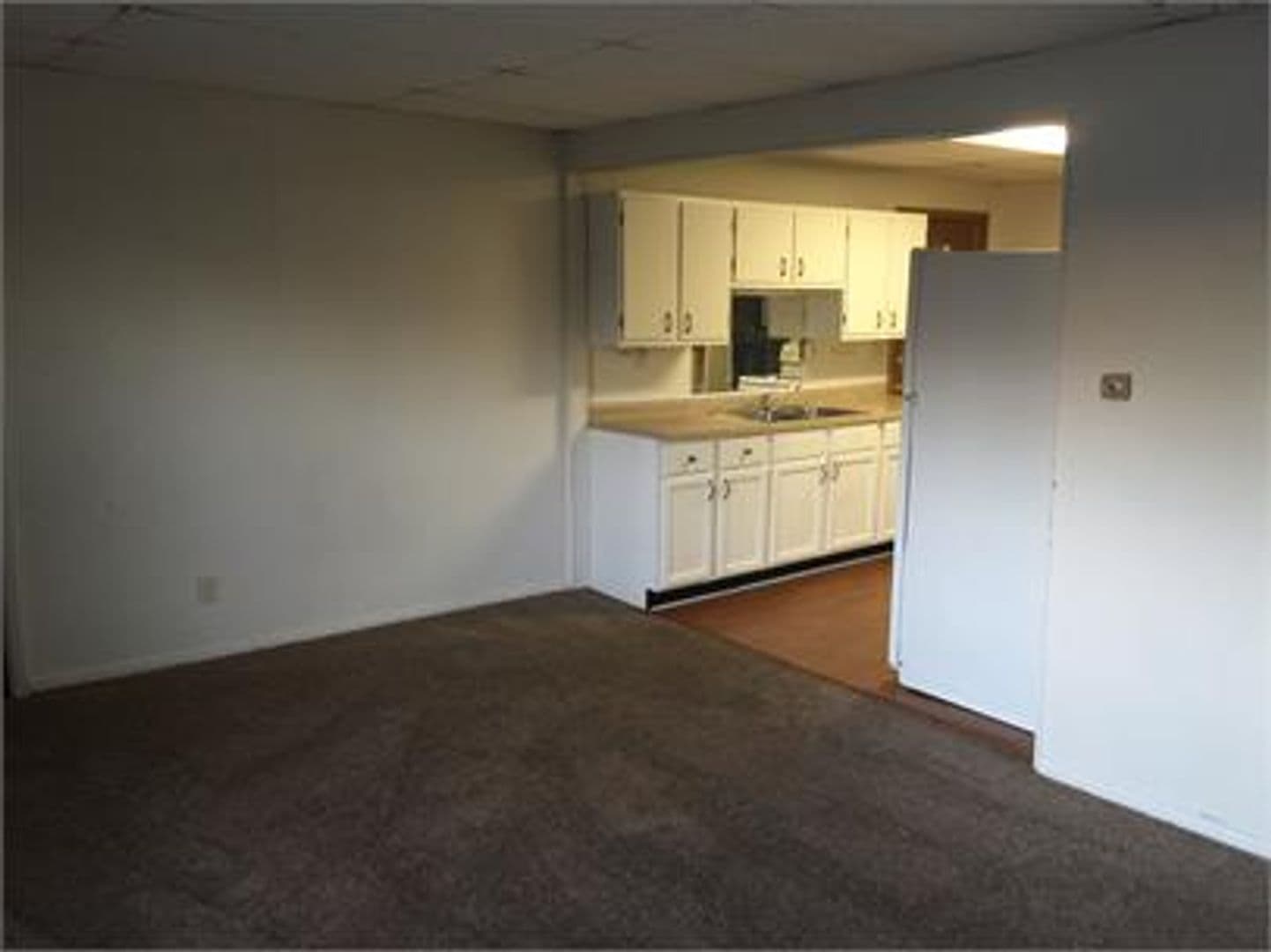 Menominee Apartment: 4035 10th St