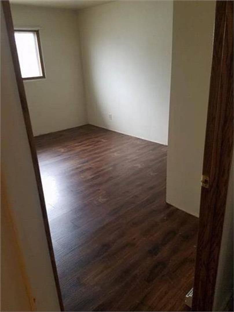 Menominee Apartment: 4035 10th St