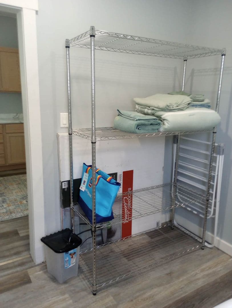 Marinette Apartment: 1344 Oakes St