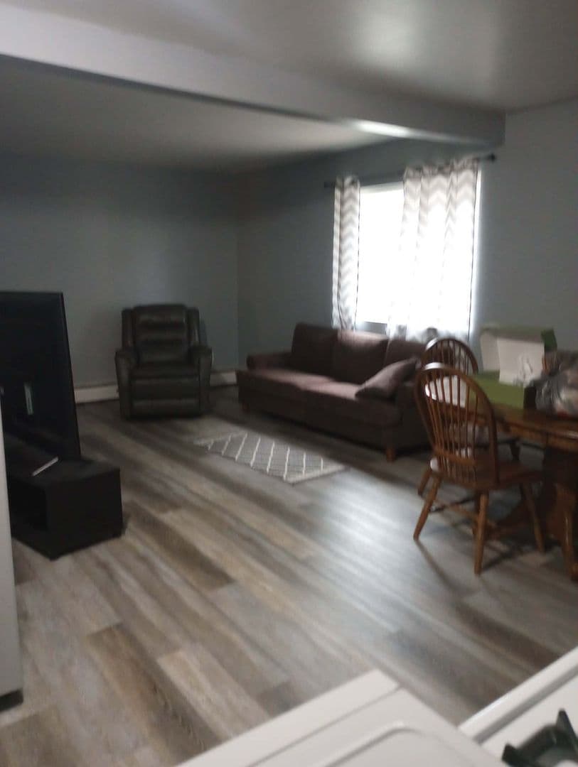 Menominee Apartment: 1005 41st Ave