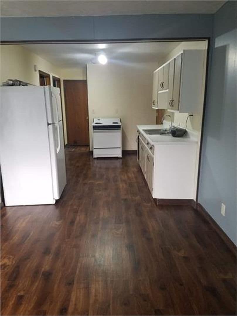 Menominee Apartment: 4035 10th St