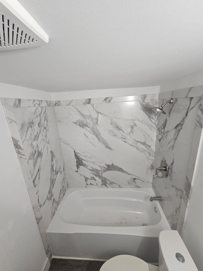 Menominee Apartment: 4035 10th St