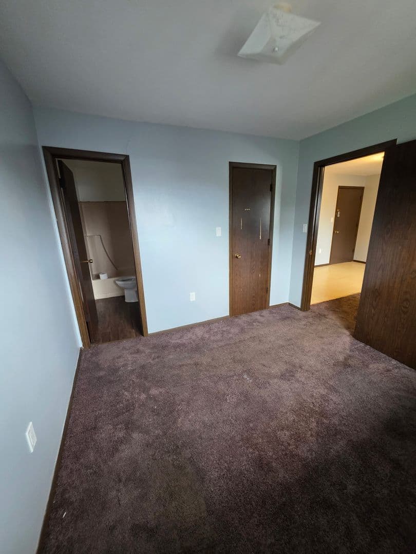 Menominee Apartment: 3625 10th St