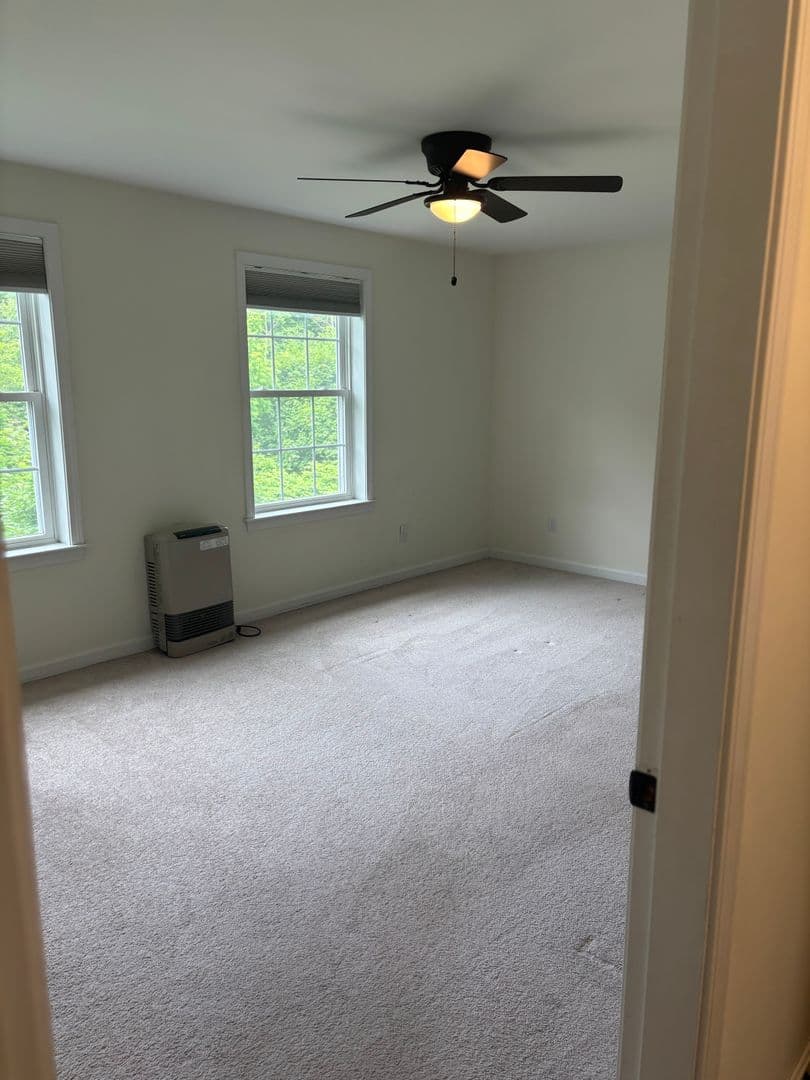 Augusta Apartment: 4 Commonwealth Drive